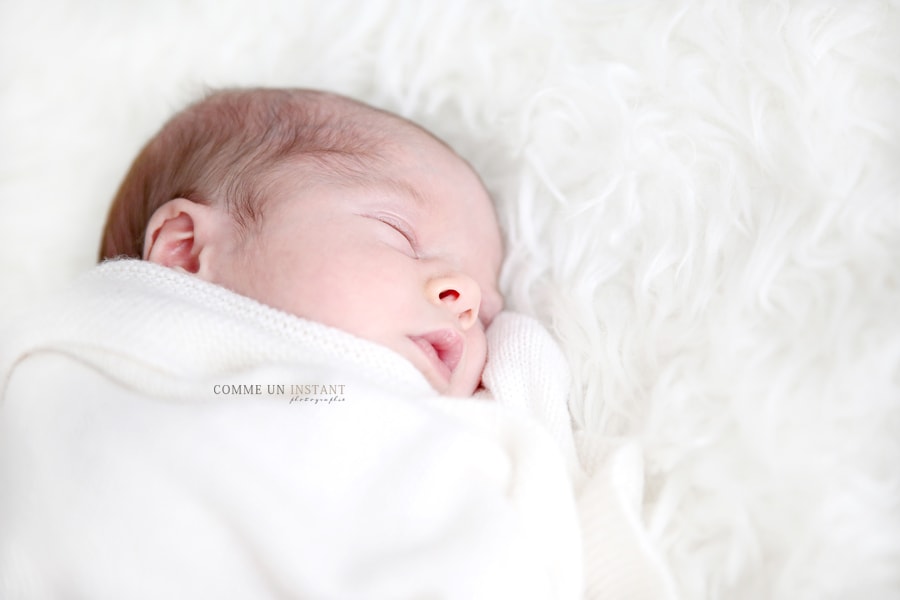 shooting à domicile bébé studio, nouveau né, nouveau né en train de dormir, bébé, bébé en train de dormir, photographe nouveau né sur Montmorency (95160 Val d'Oise 95) et sa région, nouveau né studio